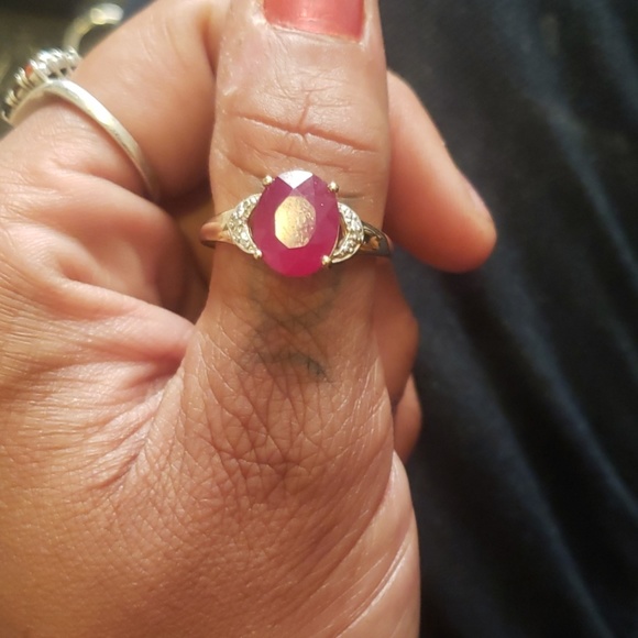 Ruby and Diamond Ring - Picture 1 of 4